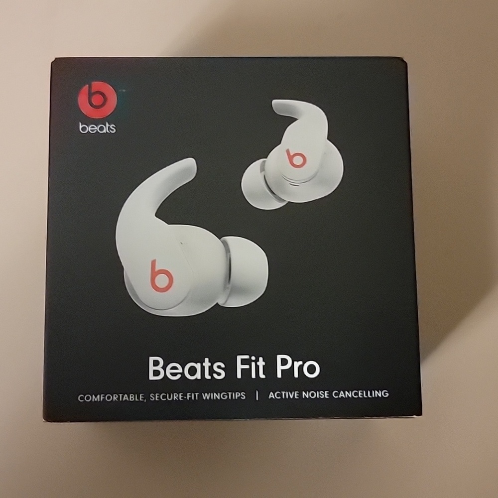 Beats fit pro